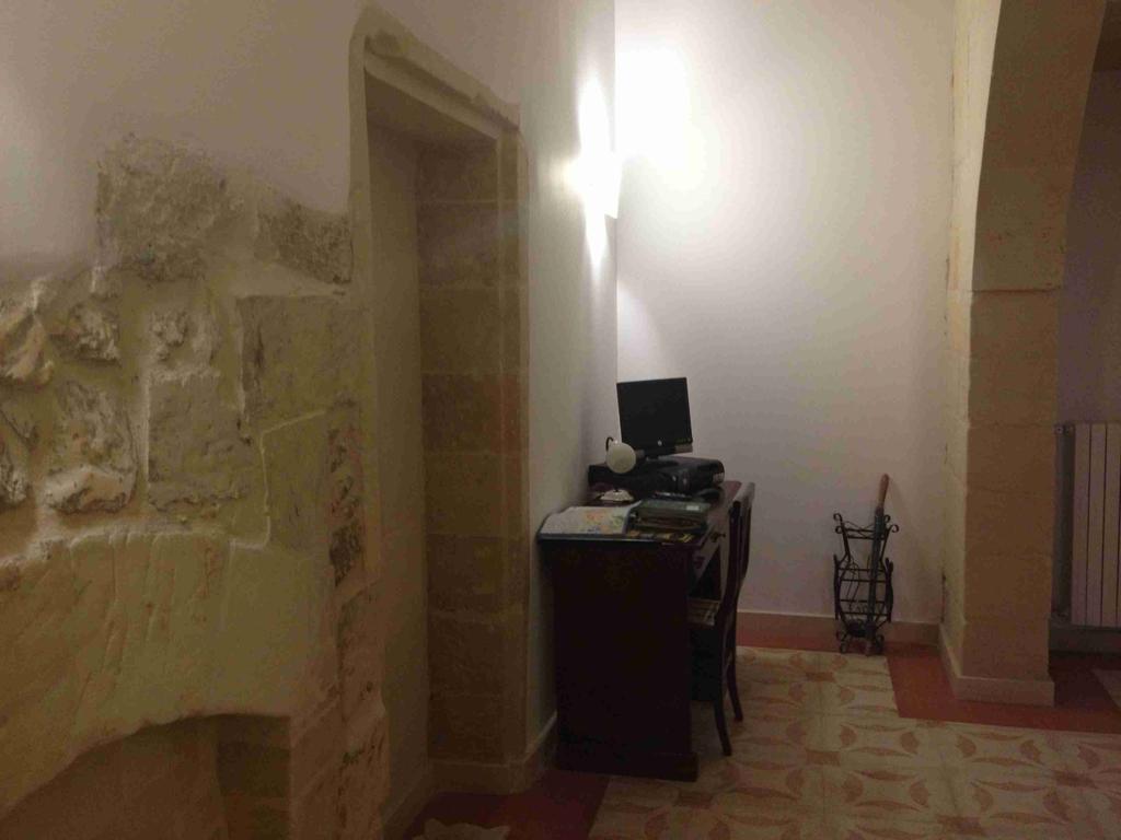 Casa Vacanze B&B Regina Maria Lecce Eksteriør bilde